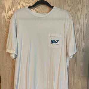 white Vineyard Vines tee